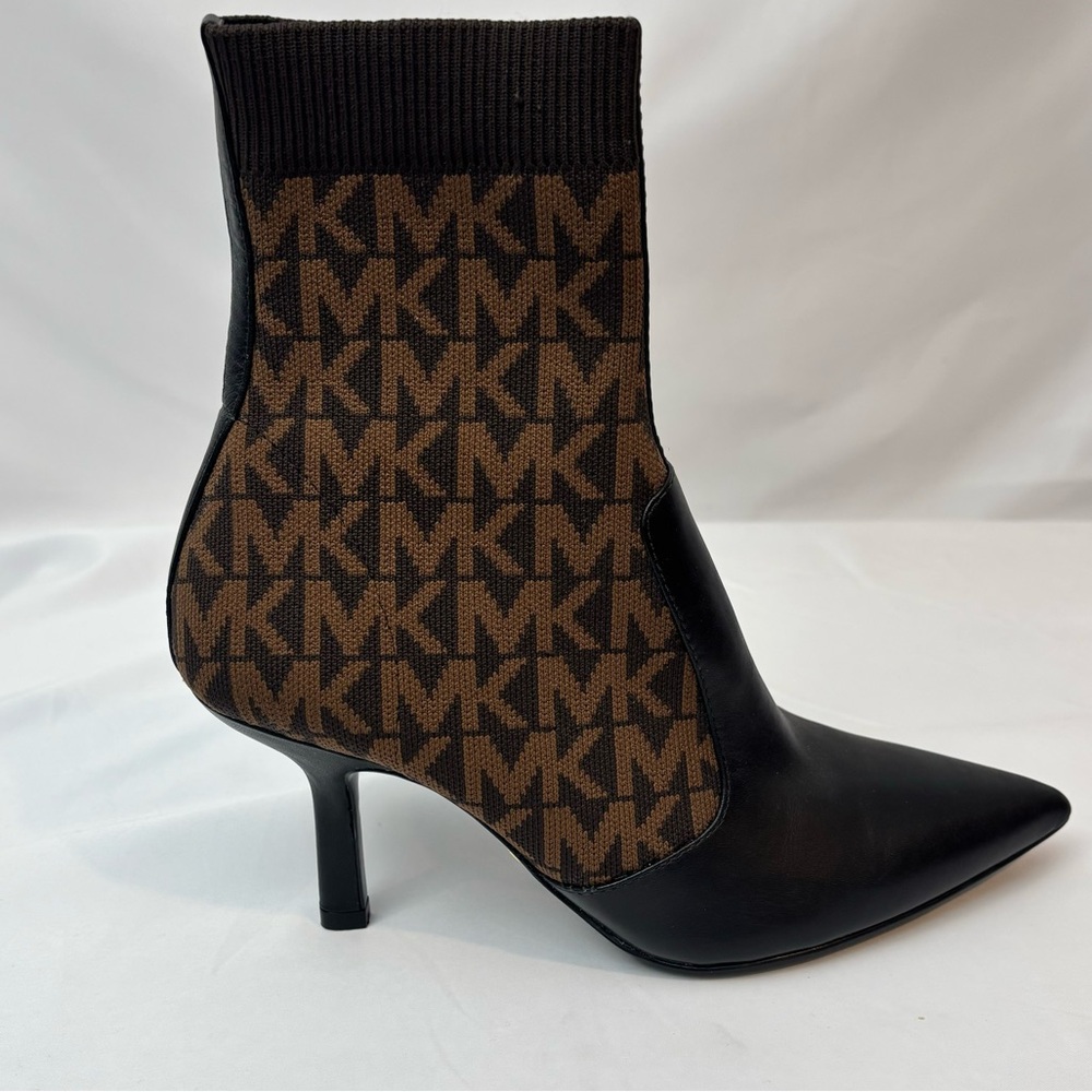 Michael Kors Women’s shilo ankle bootie size 7.5